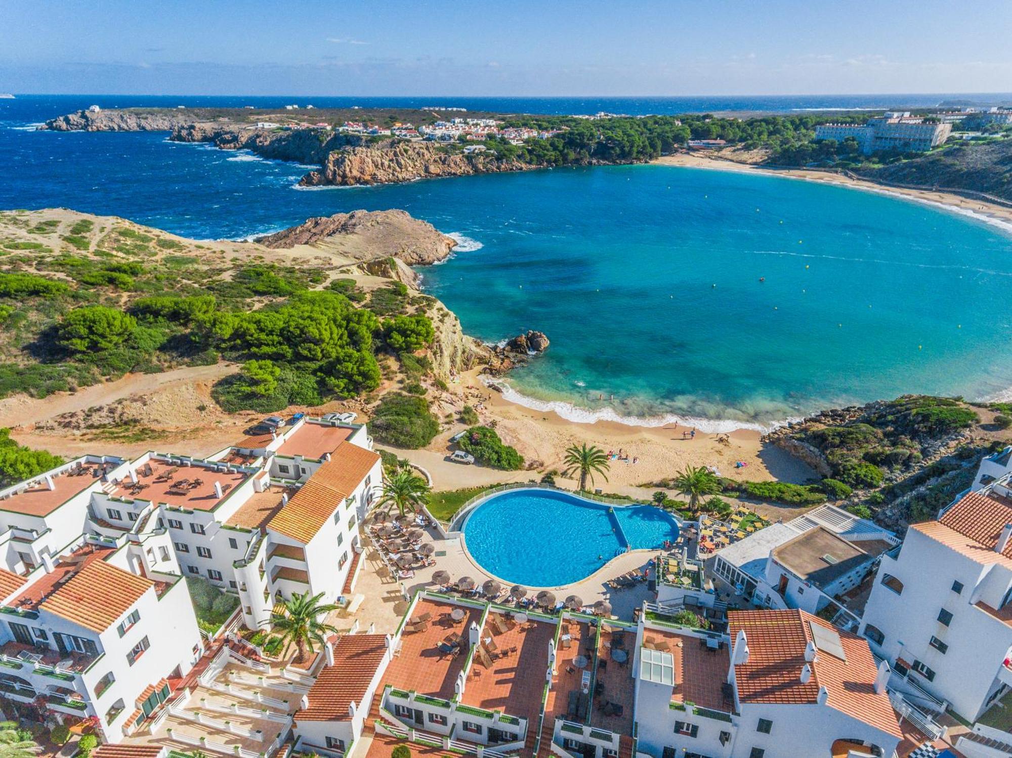 White Sands Beach Club Ареналь-д'эн-Кастель Экстерьер фото