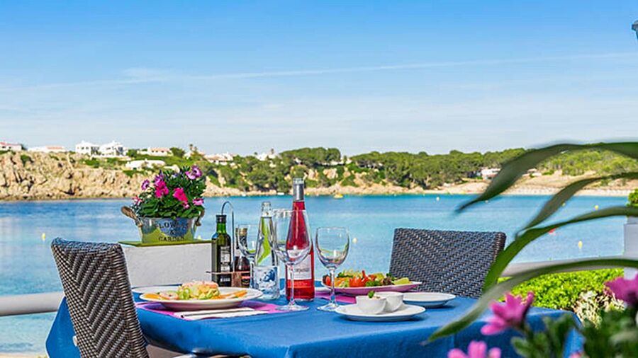 White Sands Beach Club Ареналь-д'эн-Кастель Экстерьер фото