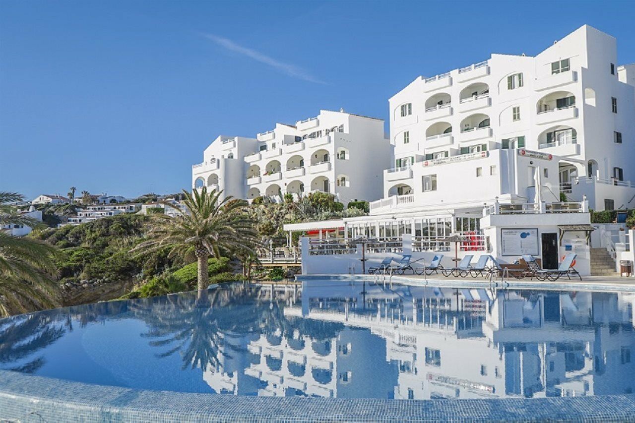 White Sands Beach Club Ареналь-д'эн-Кастель Экстерьер фото